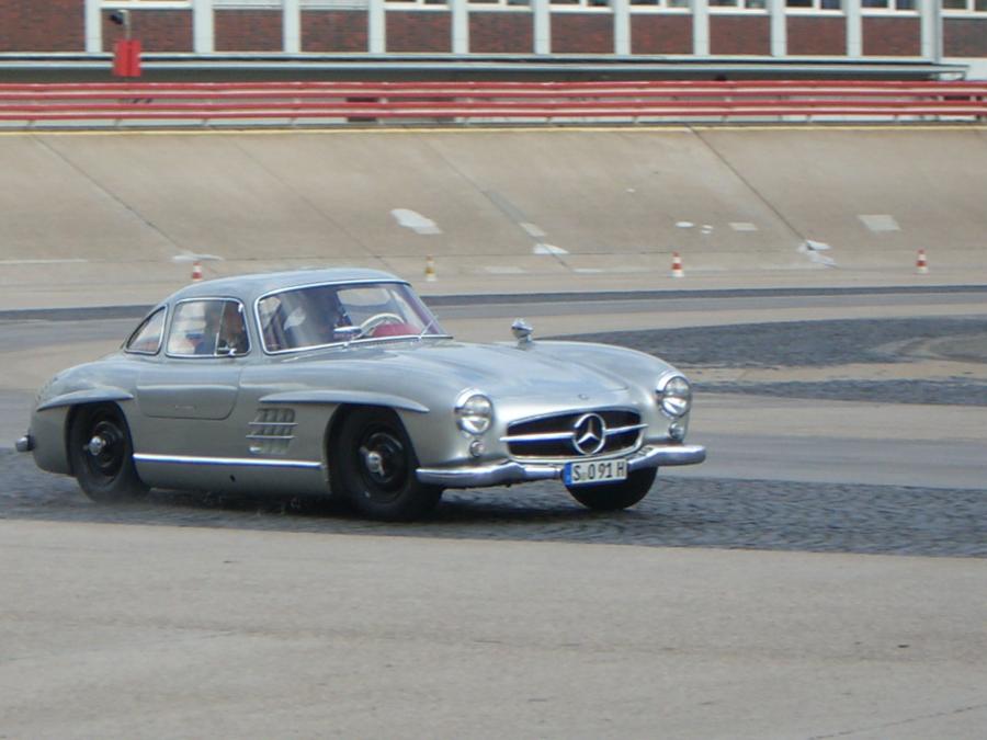  Mercedes-Benz 300 SL 1954 года  (фото 37 из 88)